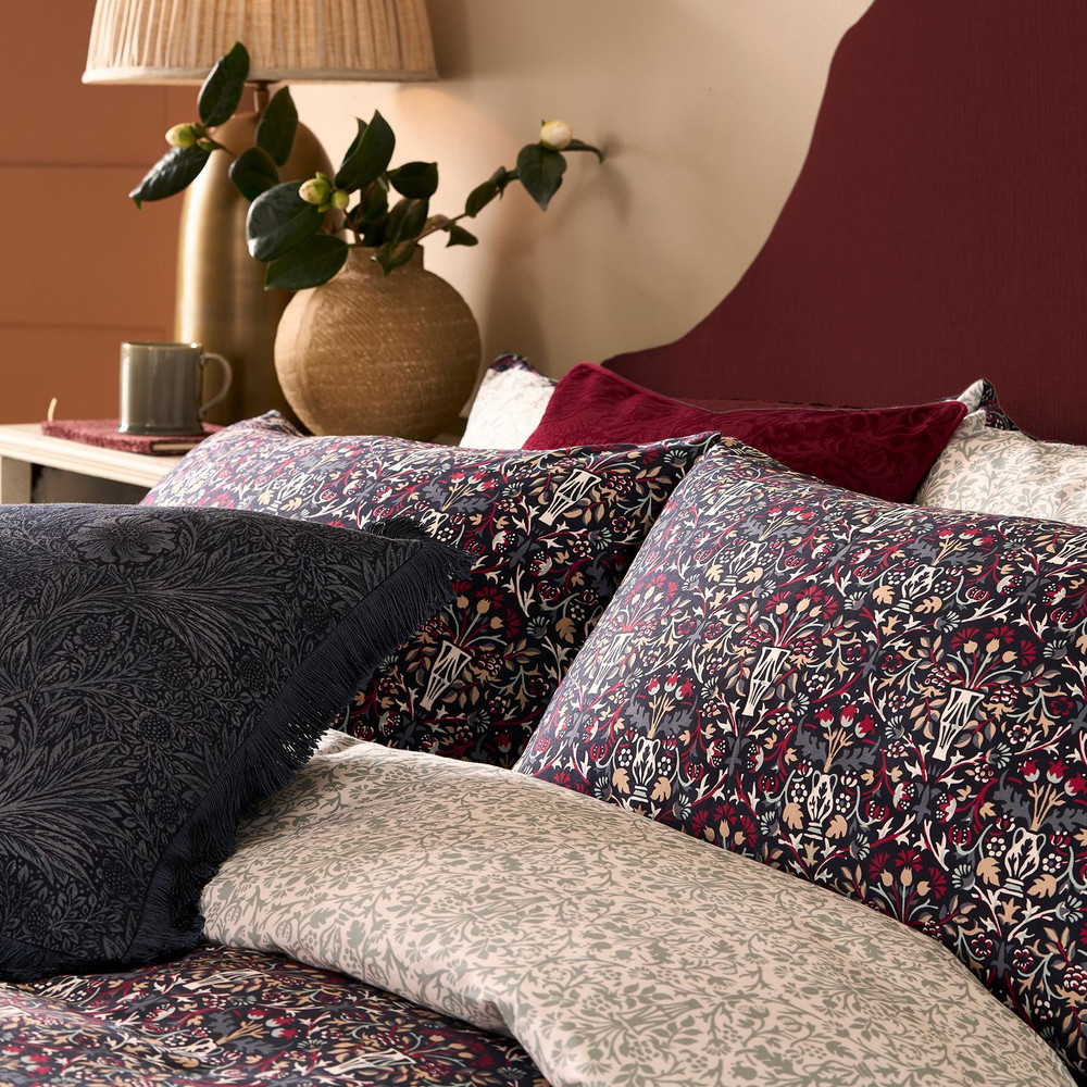 Flowerpot Indigo/Raspberry Duvet Cover Set - WMFLOW01DQ_CAMEO_FLOWERPOT_INDIGO-RASPBERRY_DOUBLE_DUVET_COVER_01.jpg