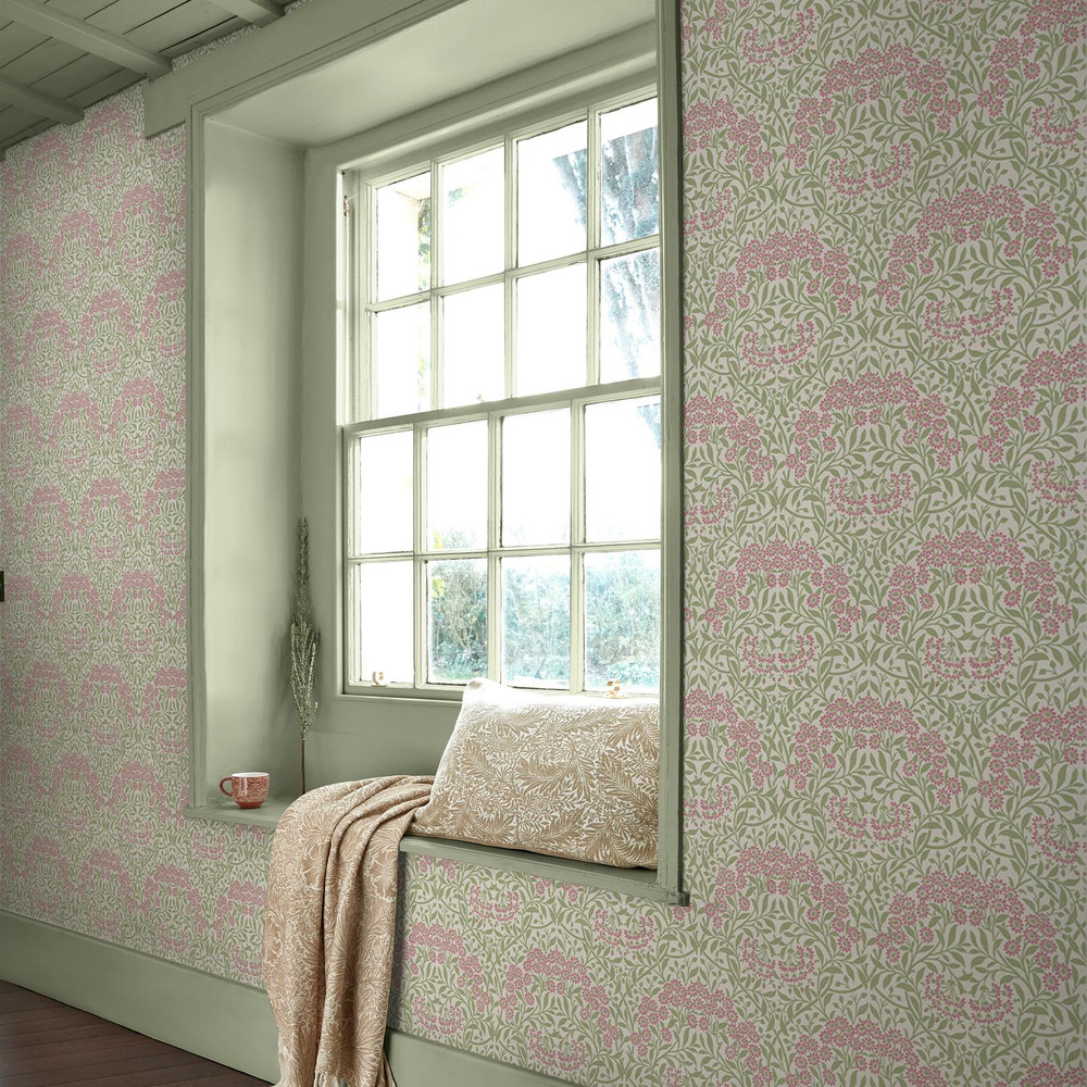 Michaelmas Daisy Pink Cedar Wallpaper - 145688_ROOMSET_MICHAELMAS DAISY PINK CEDAR_01.jpg