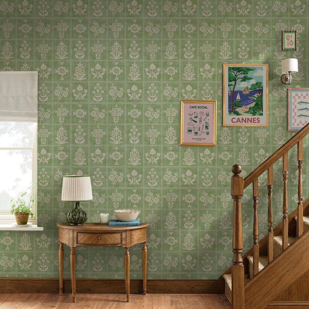 Joules Garden Floral Grid Pistachio Green Wallpaper - 145392_ROOMSET_GARDEN FLORAL GRID PISTACHIO GREEN_01.jpg