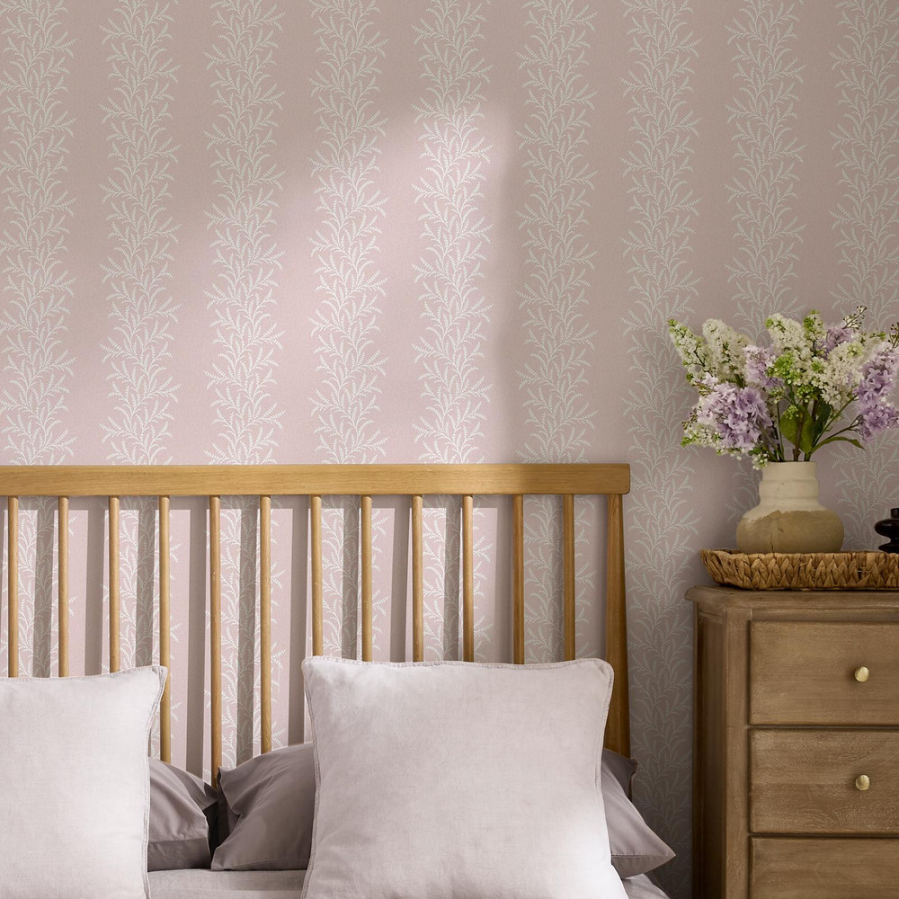Indie Pink Wallpaper - 145473_ROOMSET_INDIE_PINK_01.jpg