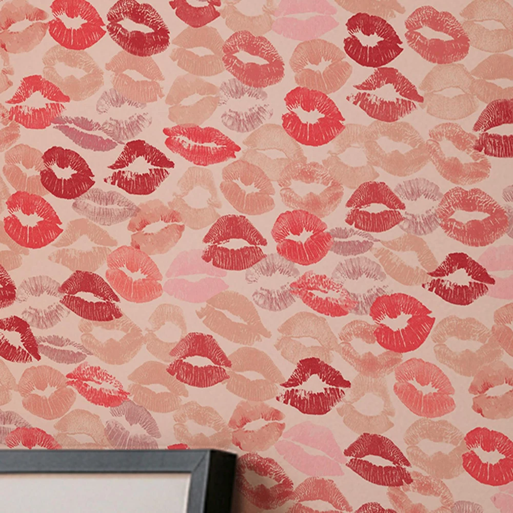Rockett St George Kiss Me Lipstick Kisses Wallpaper - 149624_ROOMSET_KISS ME LIPSTICK KISSES_04.jpg