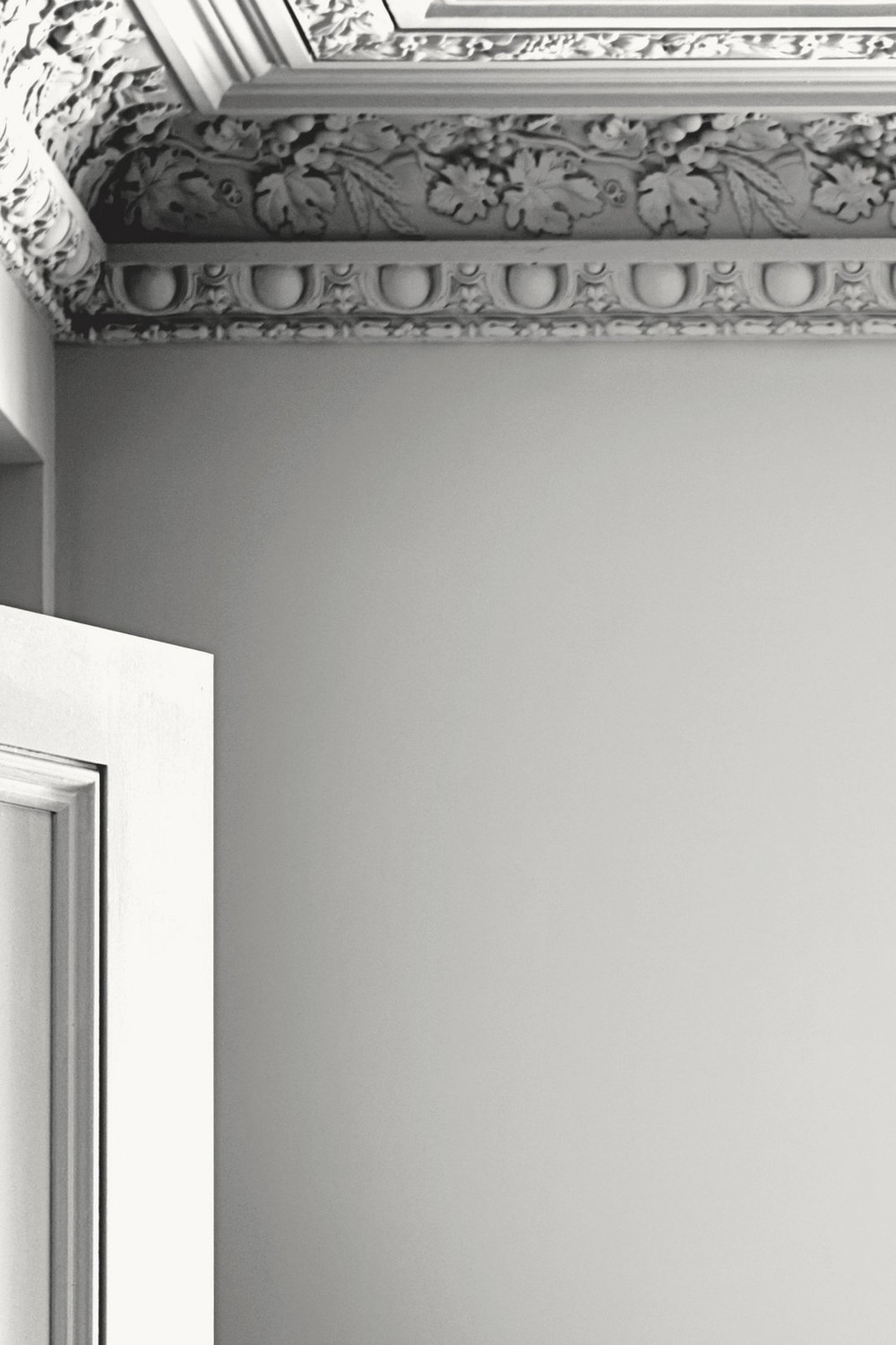 Laura Ashley Pure White Paint - 113646_ROOMSET_04.jpg