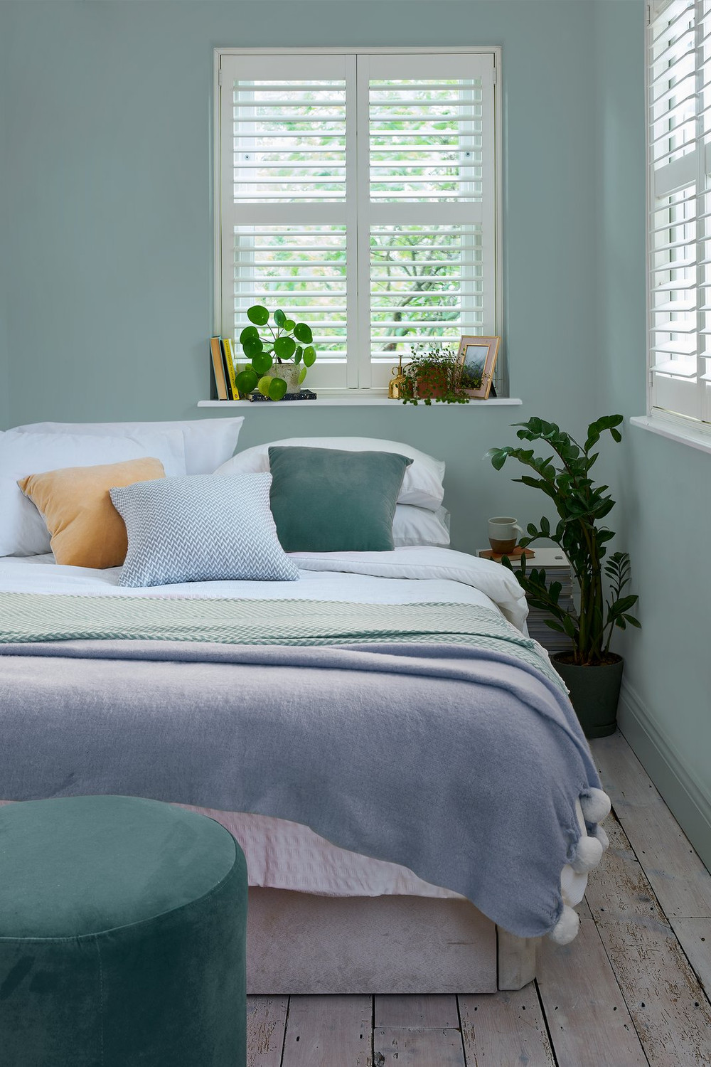 Laura Ashley Dark Duck Egg Paint - 113700_ROOMSET_05.jpg