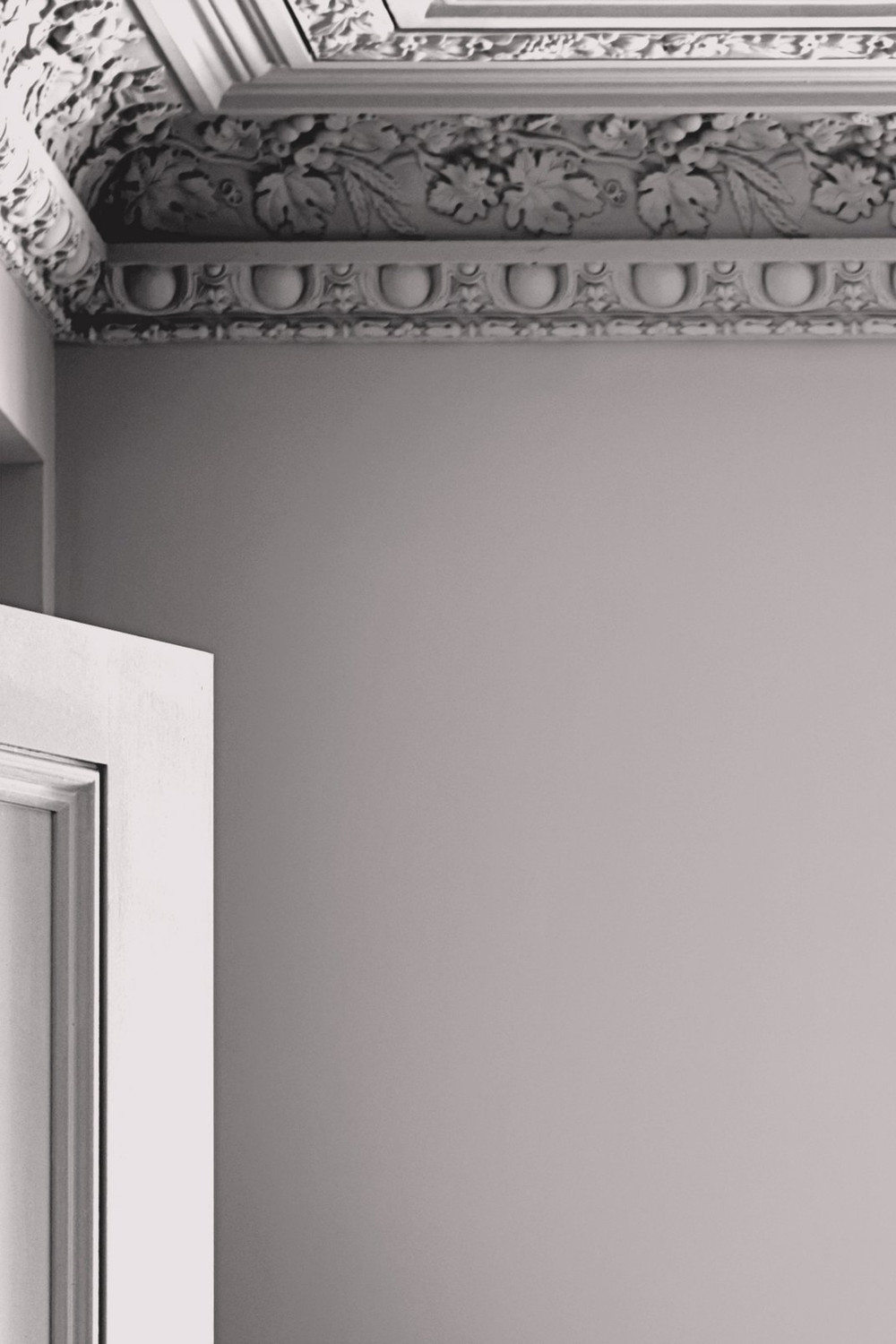 Laura Ashley Pale Amethyst Paint - 113708_ROOMSET_03.jpg