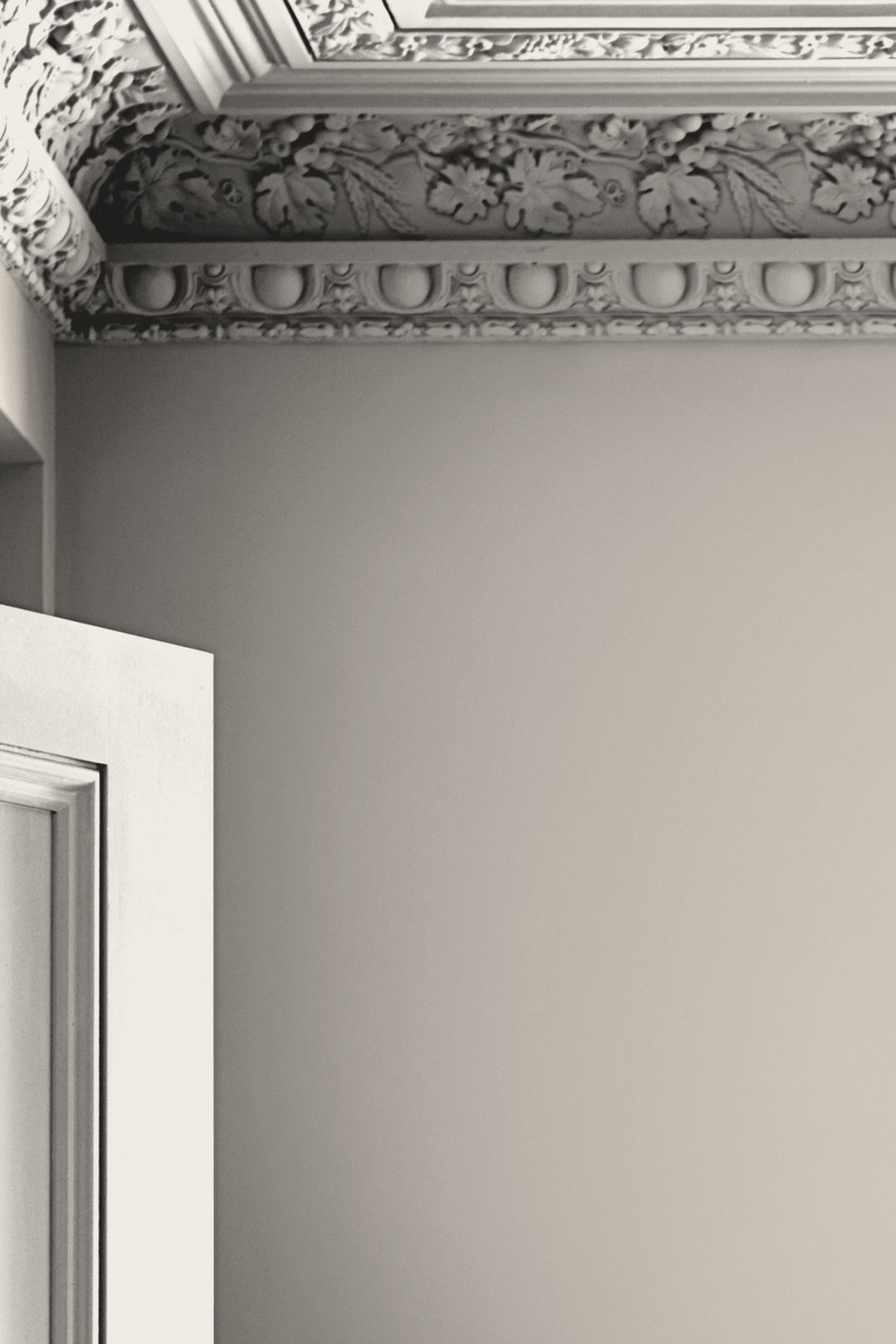 Laura Ashley Pale Sable Paint - 113664_ROOMSET_03.jpg