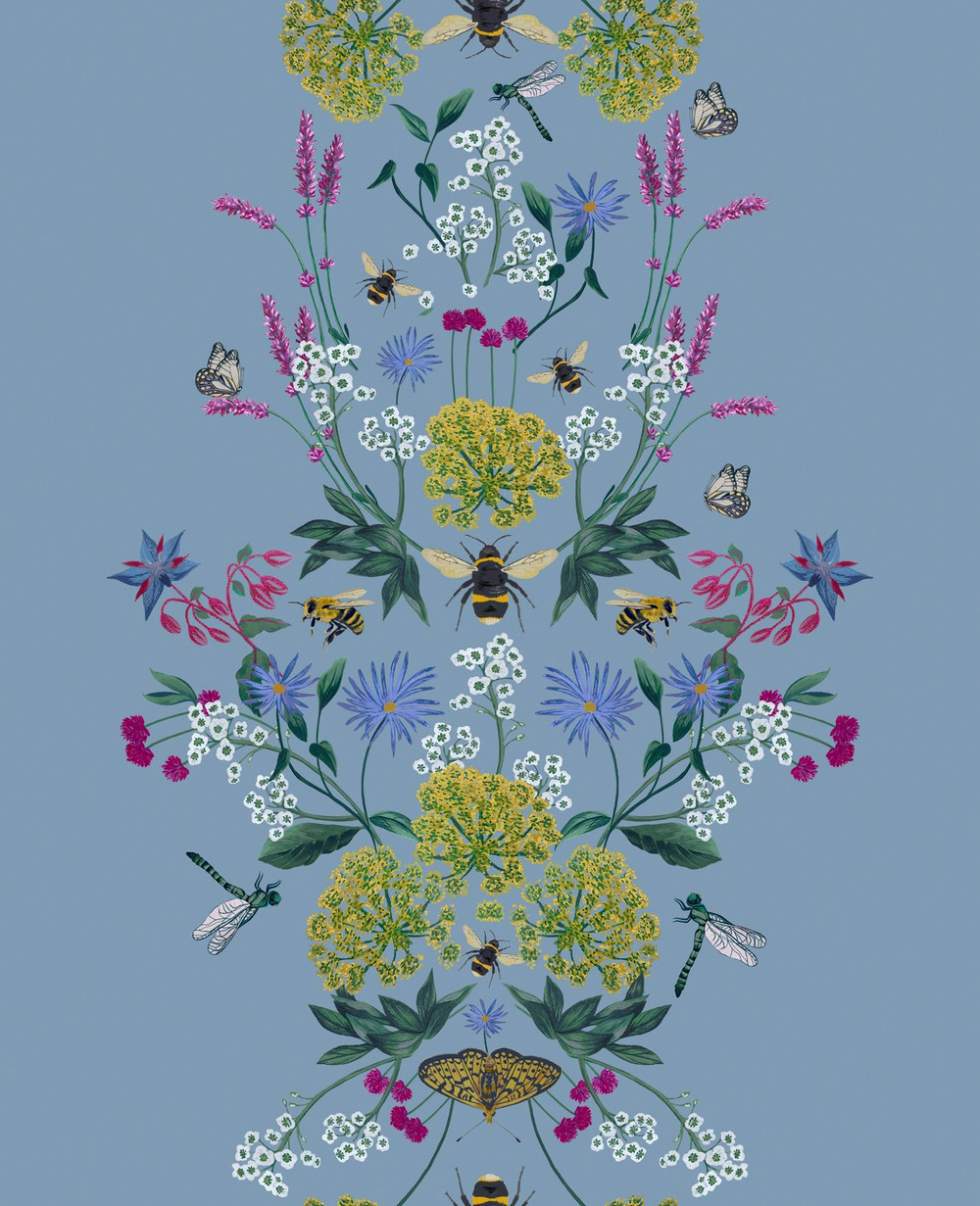 Joules Perfect Pollinators Haze Blue Wallpaper - 118577_TILE_01.jpg