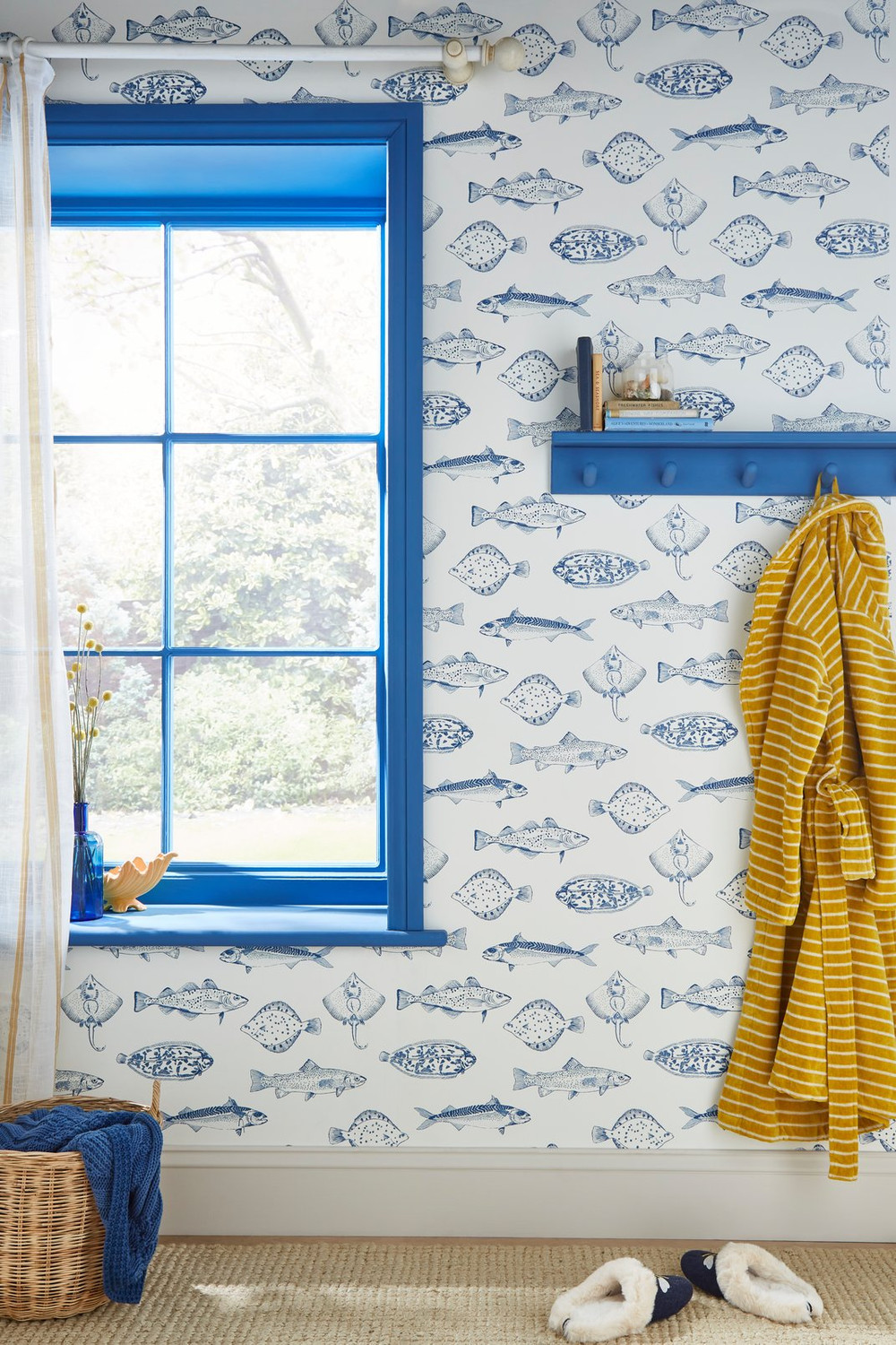 Joules Name The Plaice Coast Blue Wallpaper - 118554_ROOMSET_01.jpg