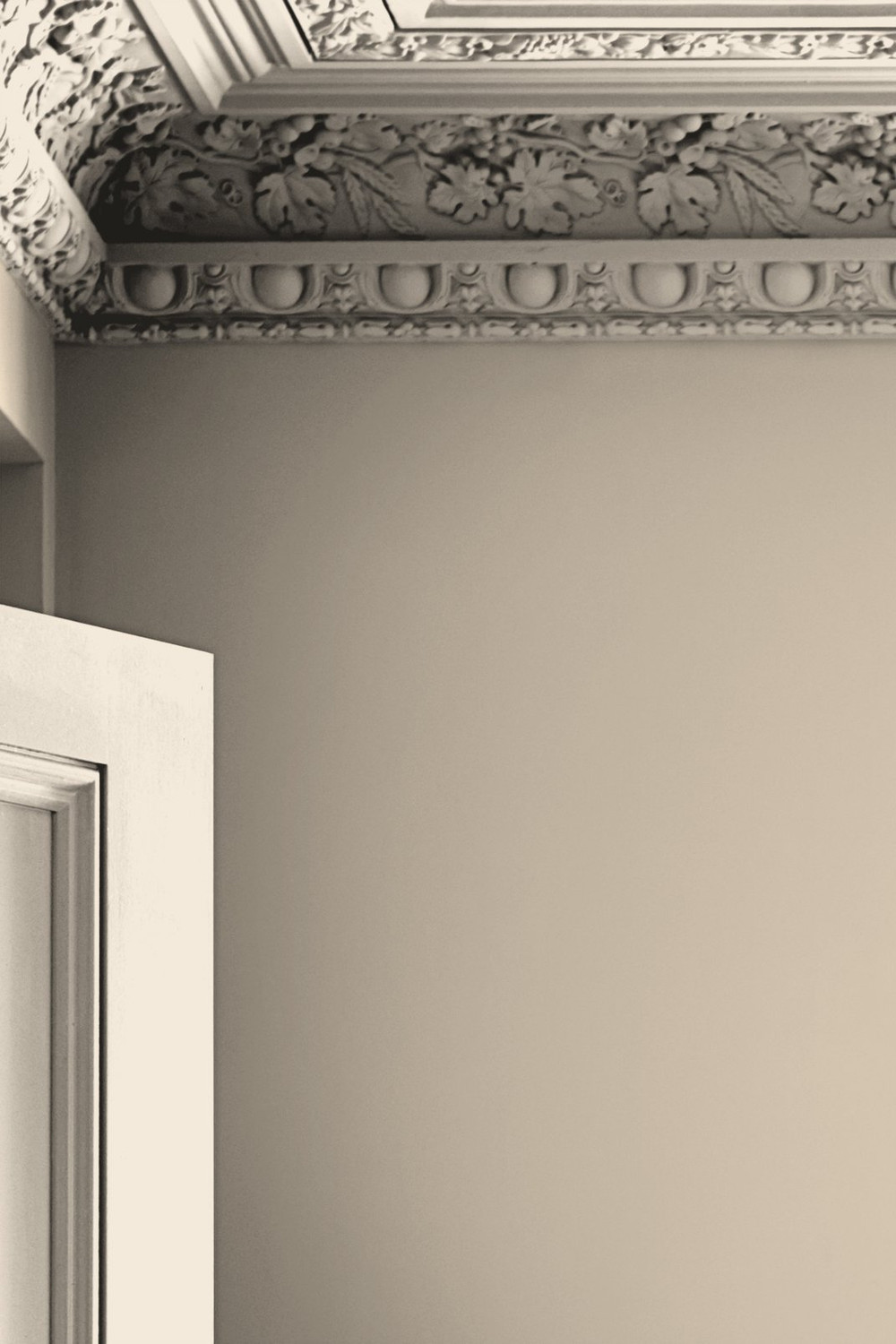 Laura Ashley Pale Linen Paint - 113651_ROOMSET_01.jpg