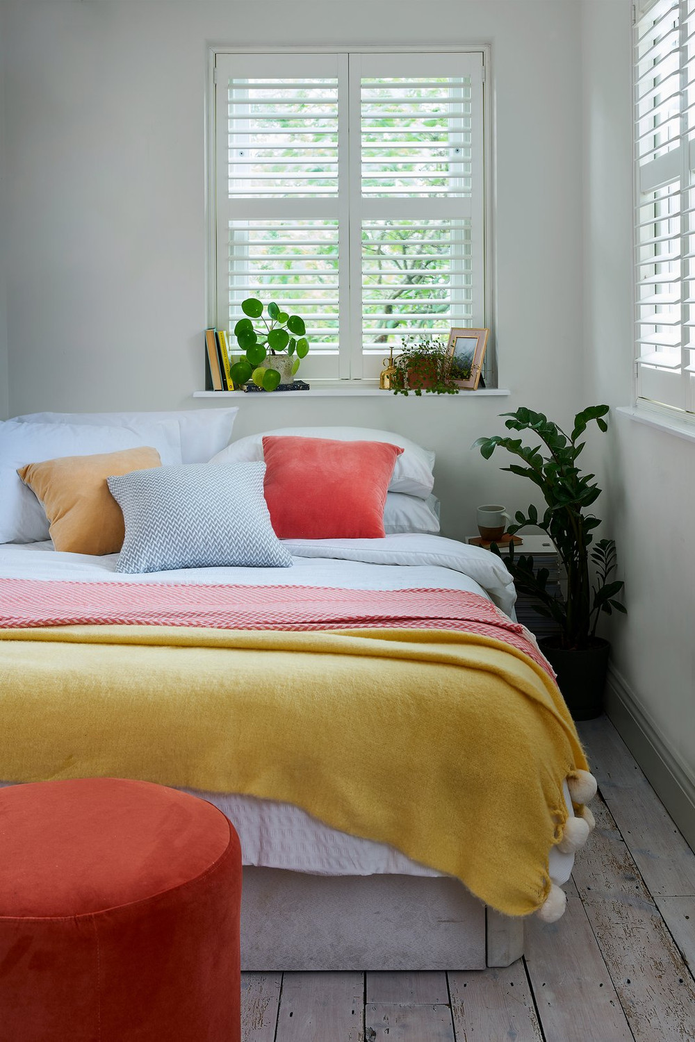 Laura Ashley Soft Silver Paint - 113677_ROOMSET_04.jpg