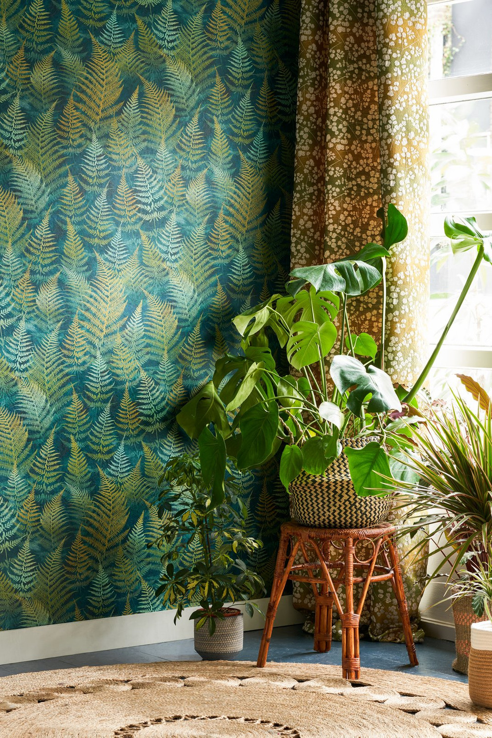 Woodland Fern Emerald Wallpaper by Clarissa Hulse - 120386_ROOMSET_02.jpg