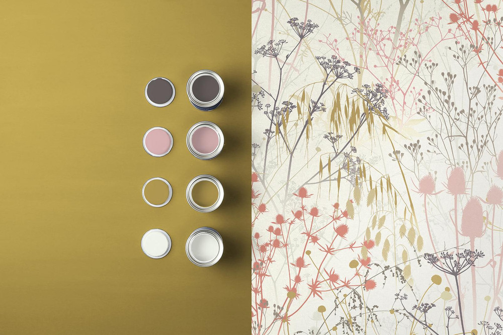 Summer Border Shell Wallpaper by Clarissa Hulse - 120371_FLATLAY_01.jpg