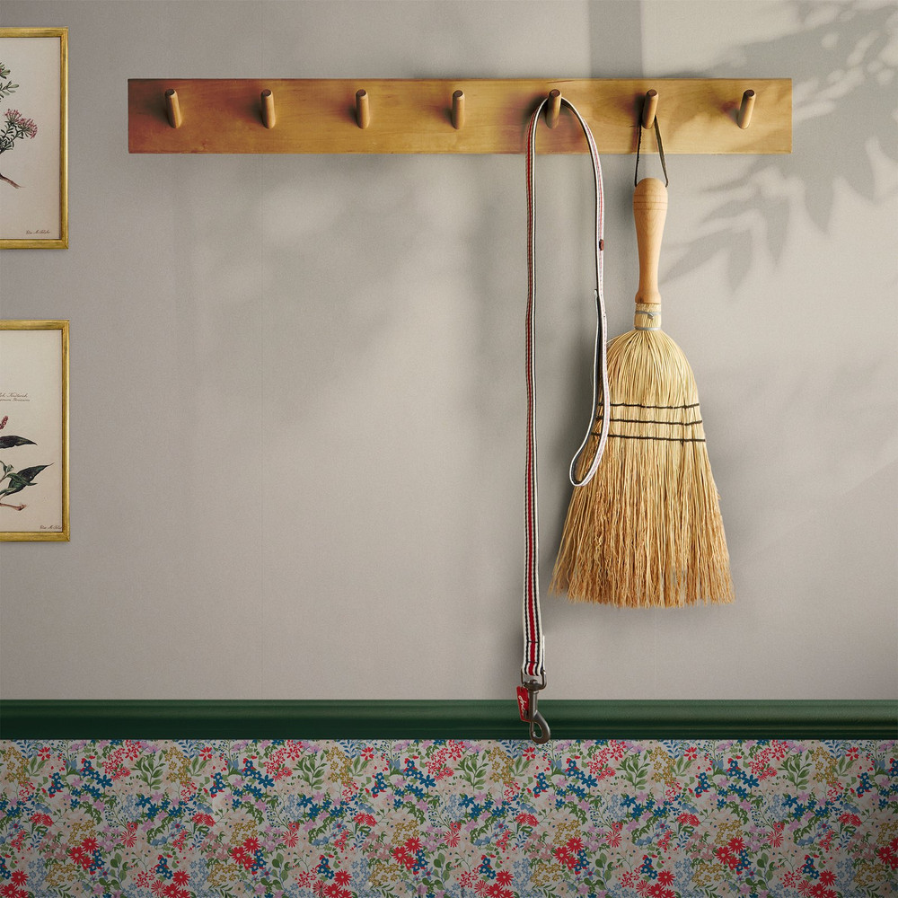 Joules Plain Cream Wallpaper - 120886_ROOMSET_01.jpg