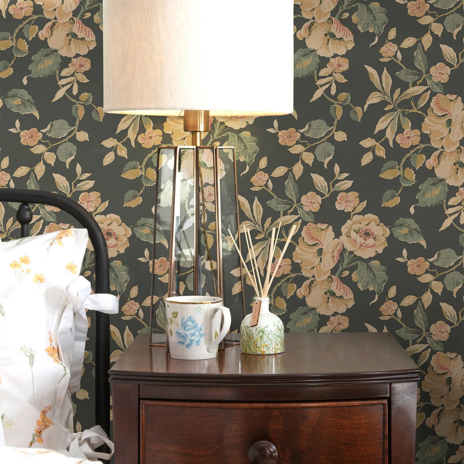 Laura Ashley Alyworth Trail Fern Wallpaper - 127396_ROOMSET_ALYWORTH TRAIL FERN_01.jpg