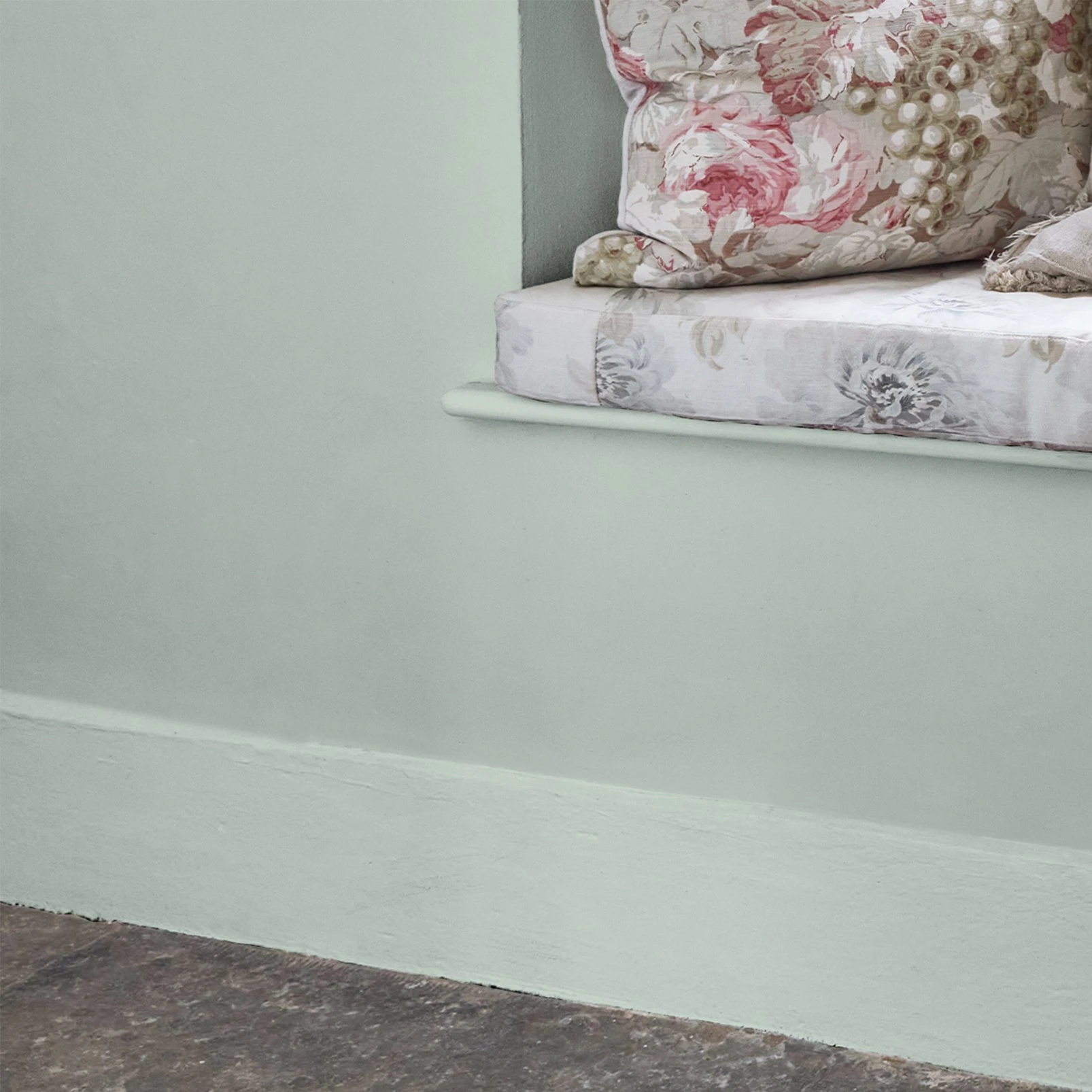 Shabby Green Paint - 128870_DETAIL_SHABBY GREEN_01.jpg