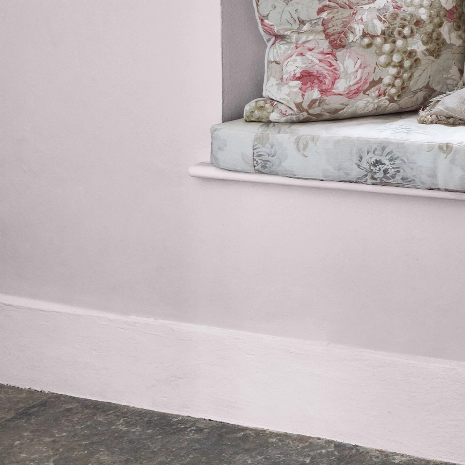 Shabby Pink Petals Paint - 128850_DETAIL_SHABBY PINK PETALS_01.jpg