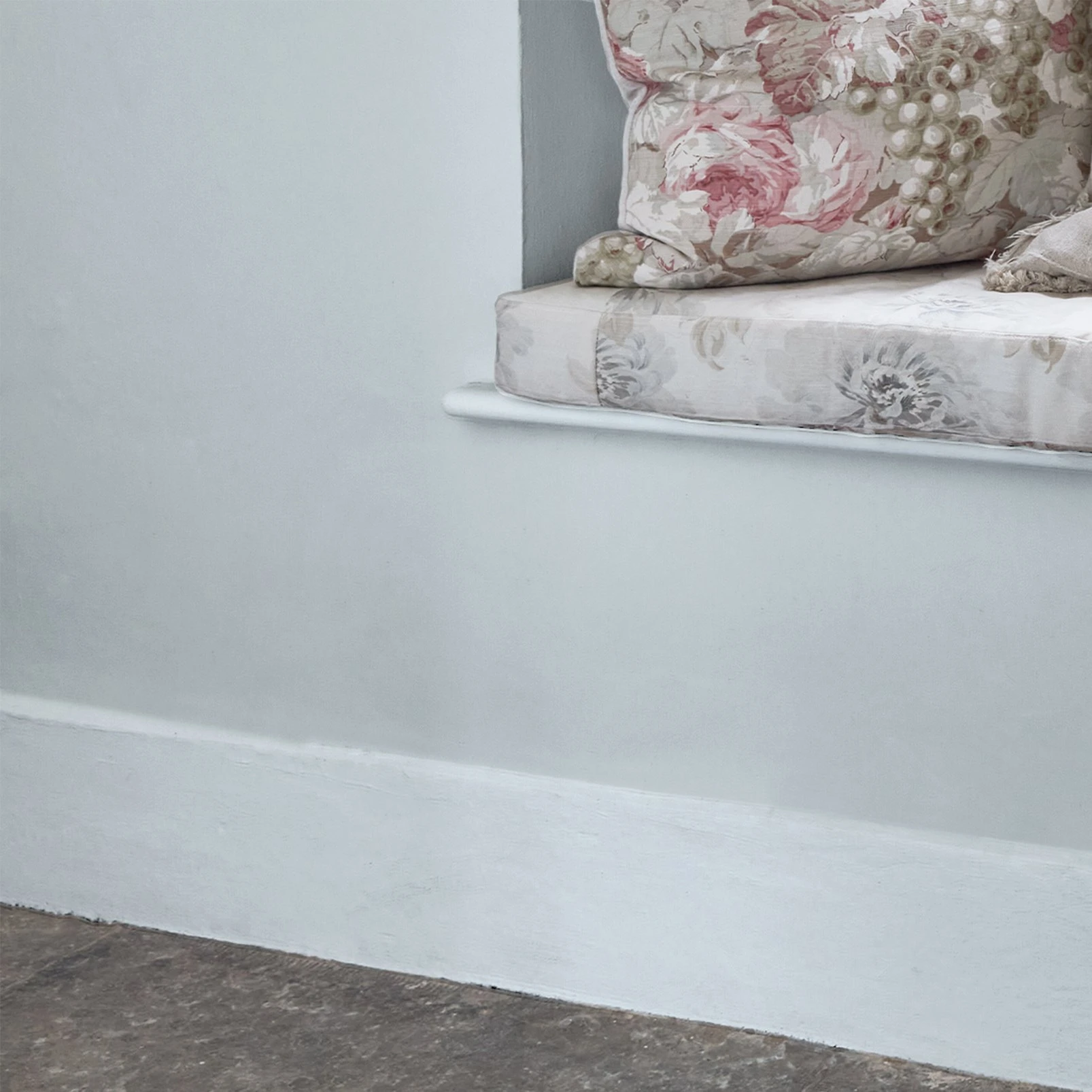 Shabby Wonderland Paint - 128864_DETAIL_SHABBY WONDERLAND_01.jpg