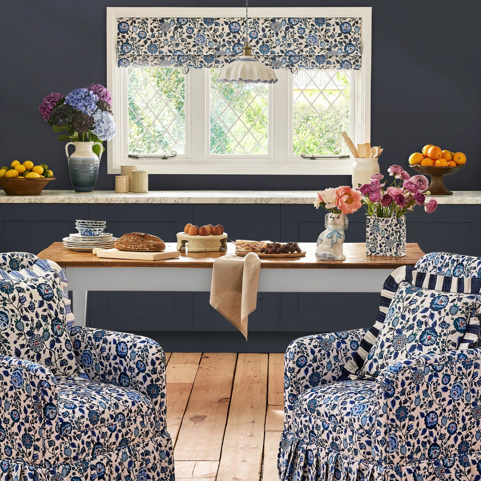 Cath Kidston Smart Casual Paint - 128097_ROOMSET_SMART CASUAL_01.jpg