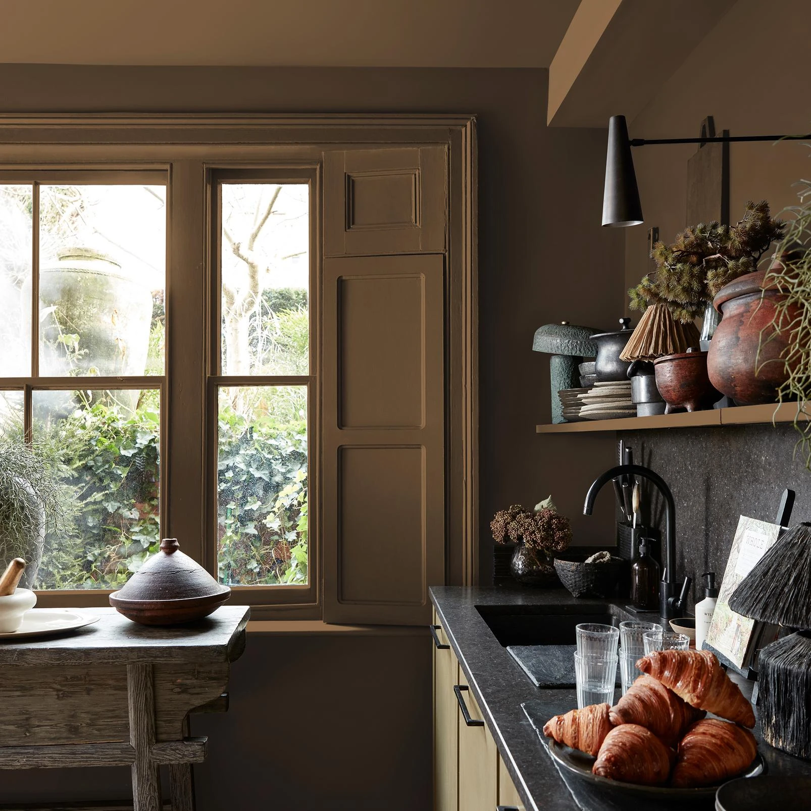 Abigail Ahern Summer Earth Paint - 131488_ROOMSET_SUMMER EARTH_01.jpg