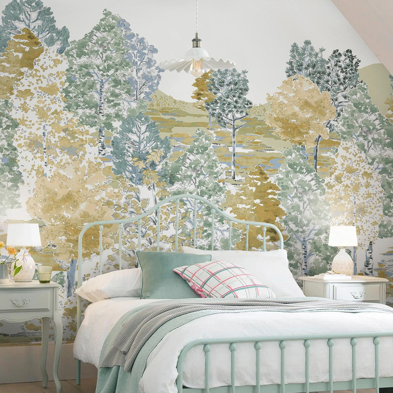 Bernwood Ochre Yellow Bespoke Mural - 130117_ROOMSET_BERNWOOD OCHRE YELLOW MURAL_01.jpg