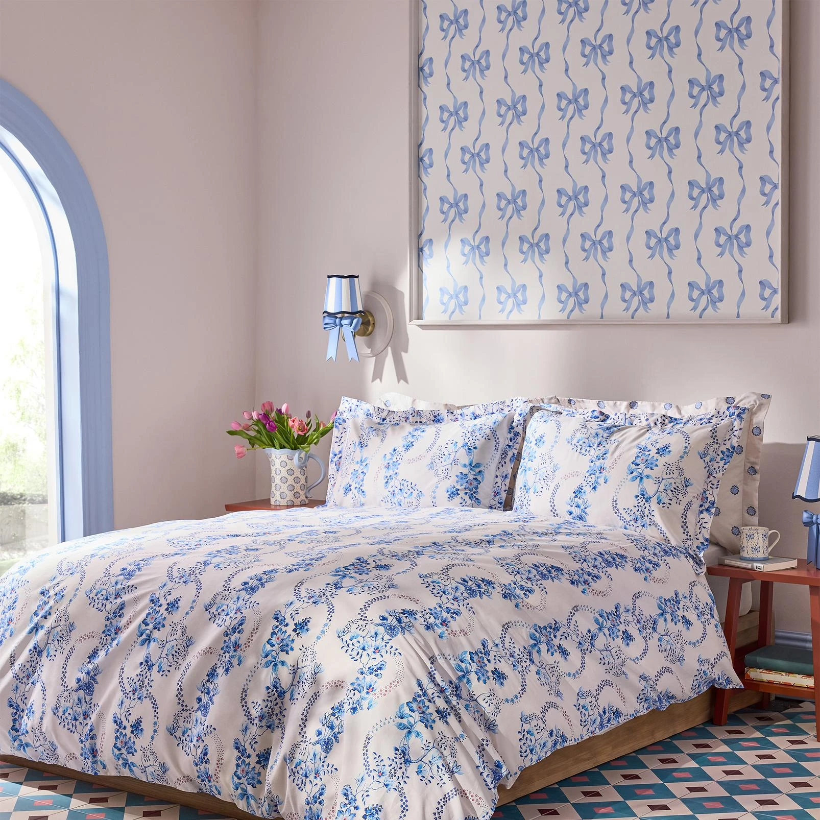 Cath Kidston Ribbon Bow Blue Wallpaper - 142047_ROOMSET_RIBBON_BOW_BLUE_02.jpg