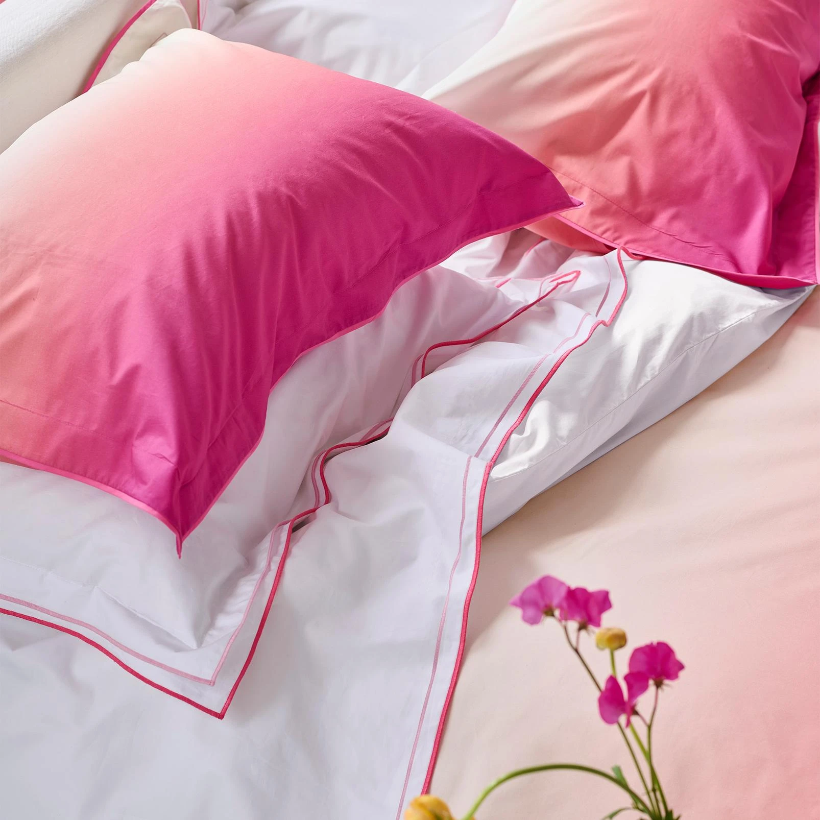 Savoie Fuchsia Pink Duvet Cover Set - DGSAVOIE03DQ_CAMEO_SAVOIE_FUCHSIA_PINK_DOUBLE_DUVET_COVER_02.jpg
