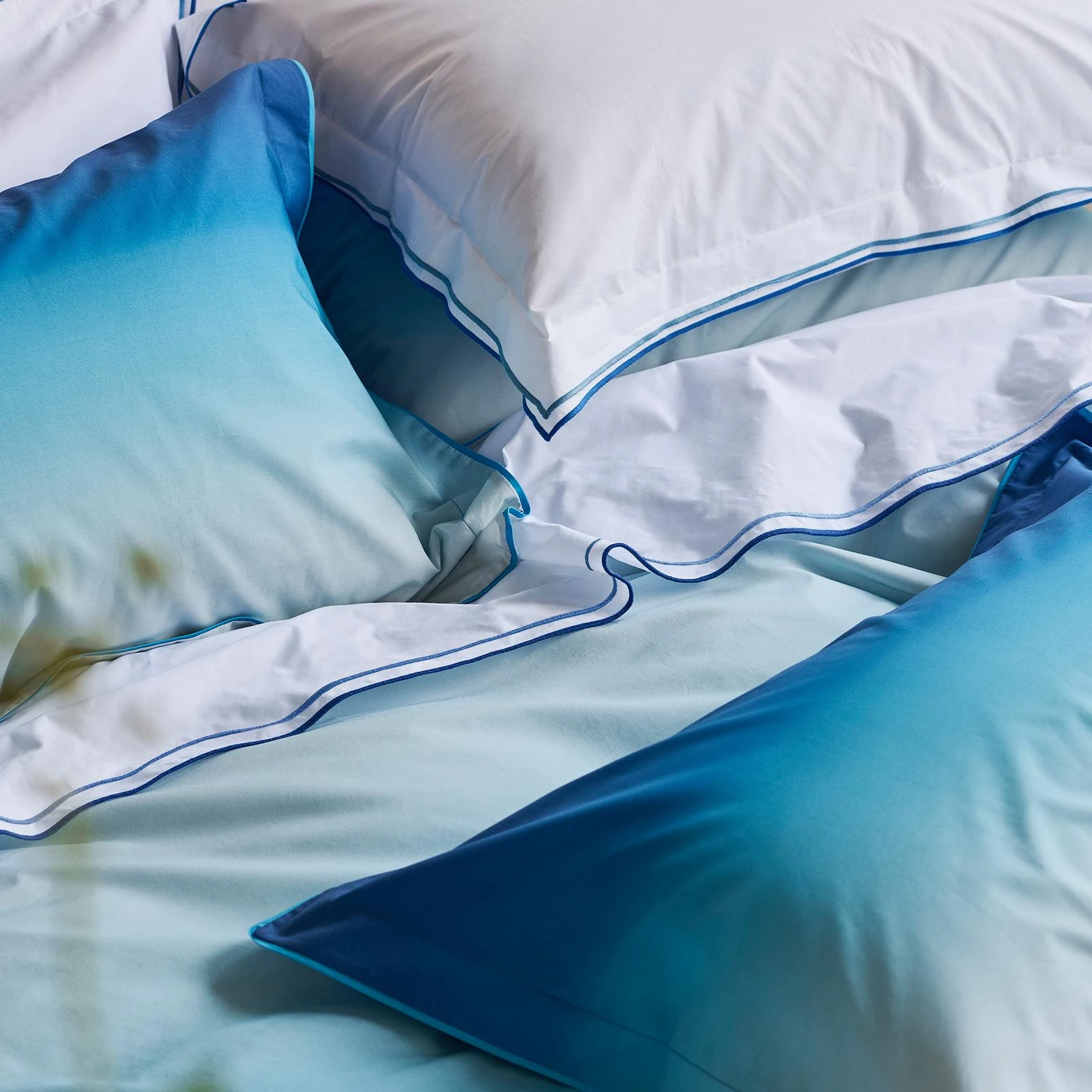 Savoie Cobalt Blue Duvet Cover Set - DGSAVOIE02DQ_CAMEO_SAVOIE_COBALT_BLUE_DOUBLE_DUVET_COVER_03.jpg