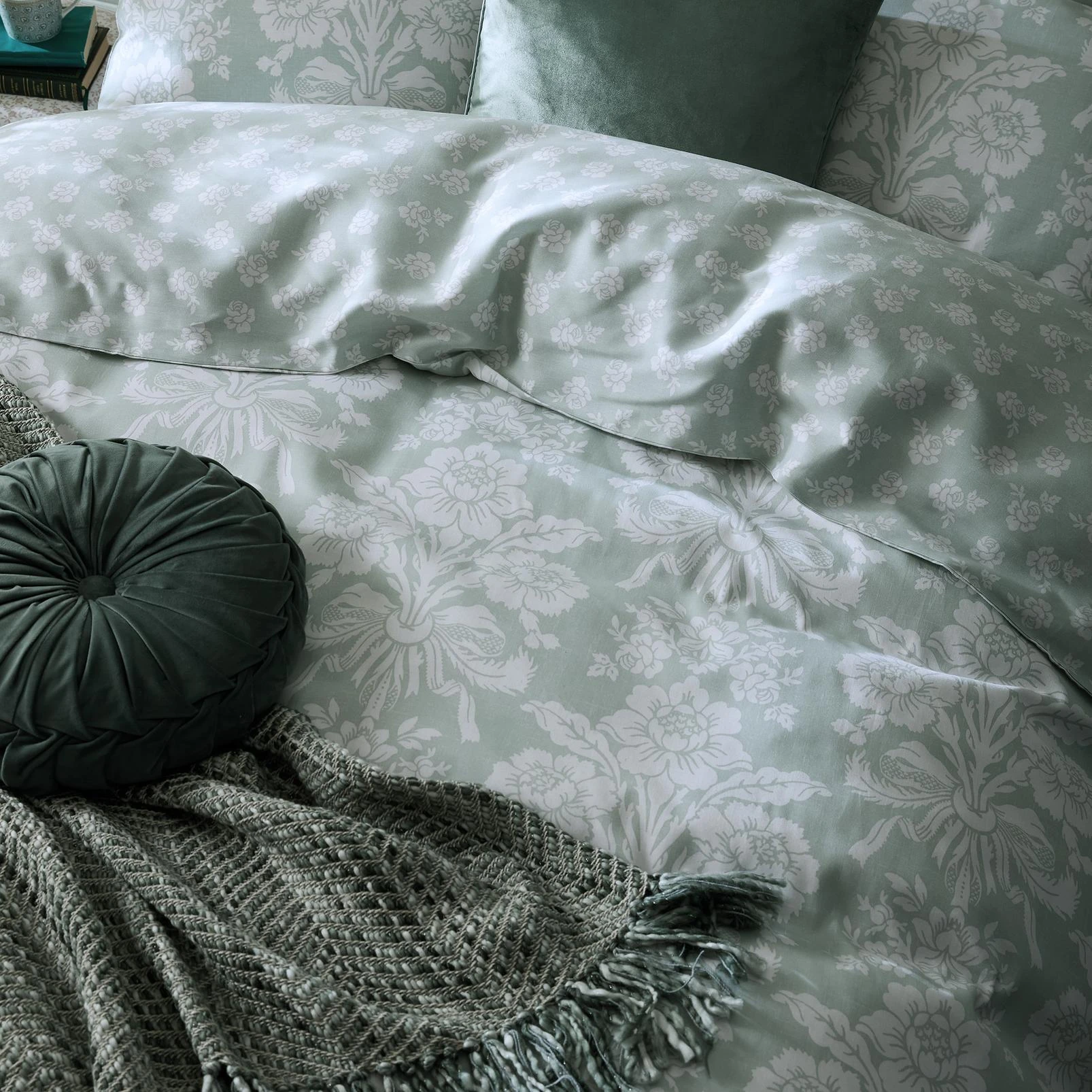 Tatton Duckegg Green Duvet Cover Set - LATATT01DQ_CAMEO_TATTON_DUCKEGG_GREEN_DOUBLE_DUVET_COVER_02.jpg