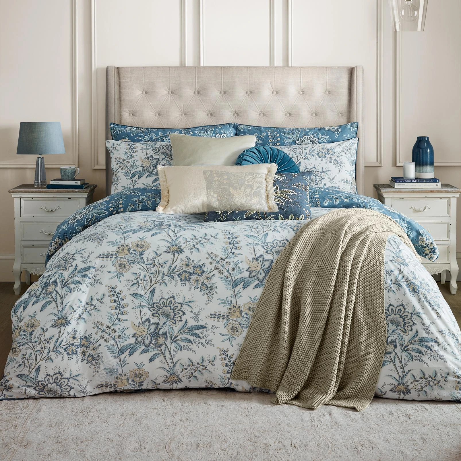 Marlbrook Dusky Seaspray Duvet Cover Set - LAMARL01DQ_ROOMSET_MARLBROOK_DUSKY_SEASPRAY_DOUBLE_DUVET_COVER_02.jpg