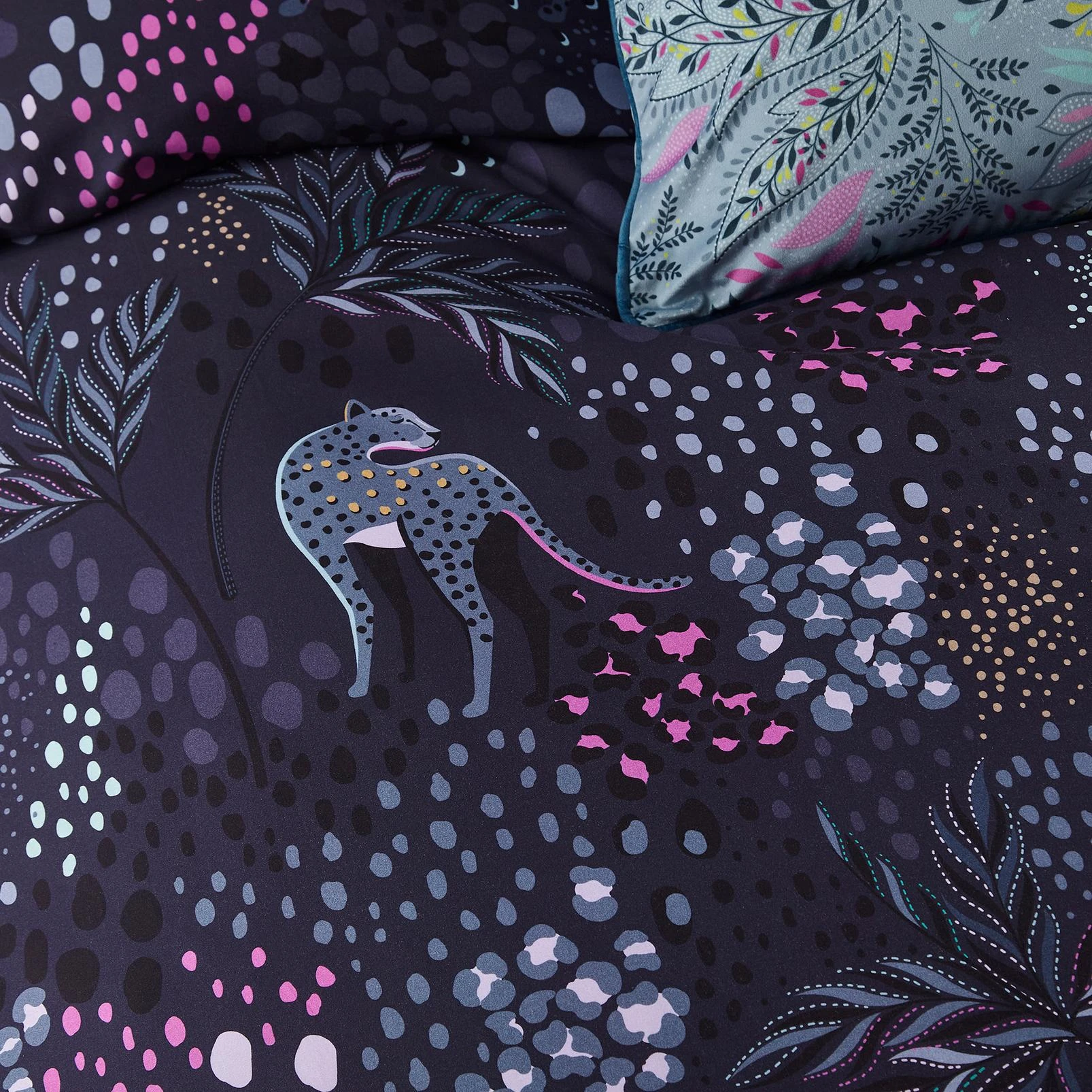 Cheetah Deep Indigo Duvet Cover Set - SMCHEET01DQ_CAMEO_CHEETAH_DEEP_INDIGO_DOUBLE_DUVET_COVER_01.jpg