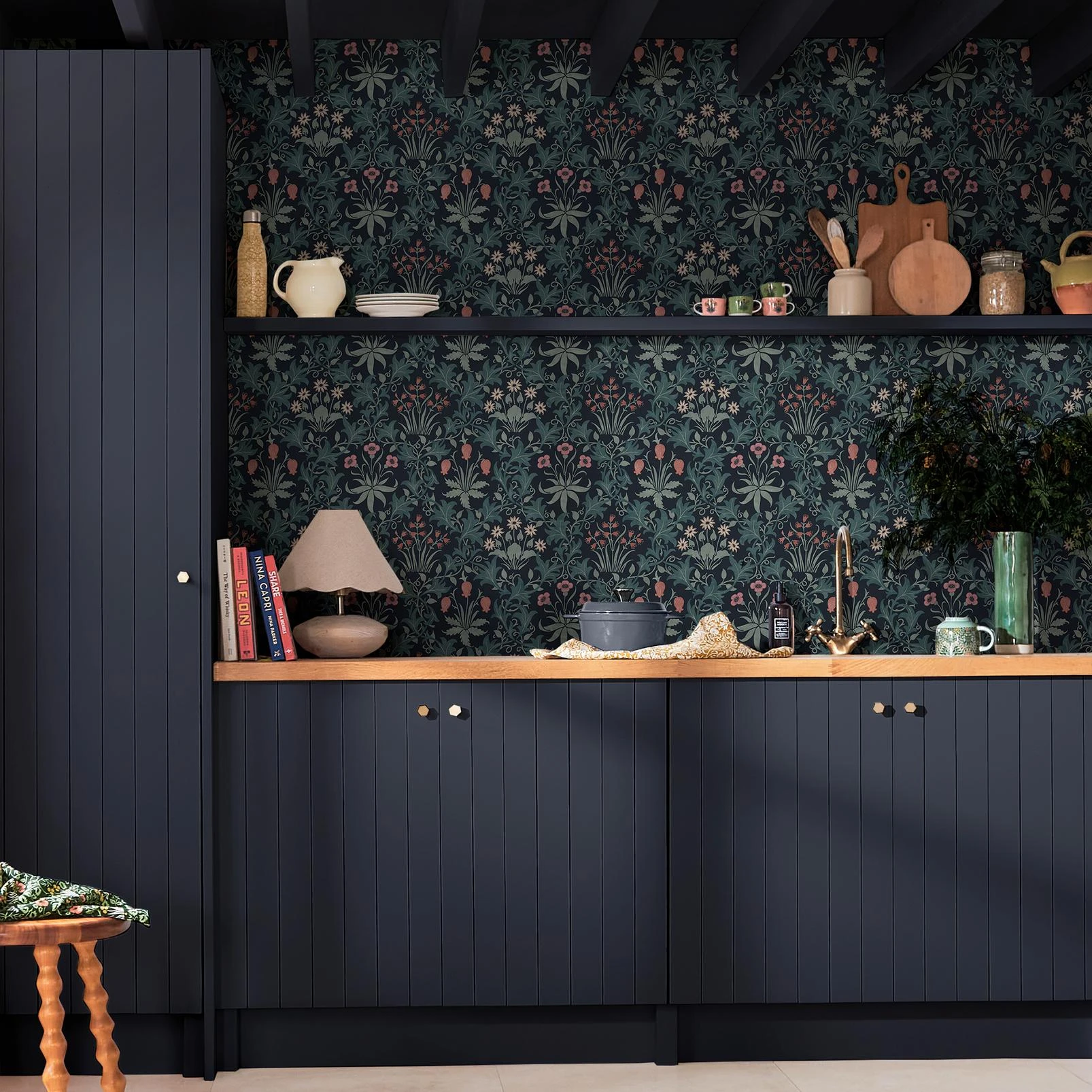 Celandine Midnight Wallpaper - 145681_ROOMSET_CELANDINE MIDNIGHT_01.jpg