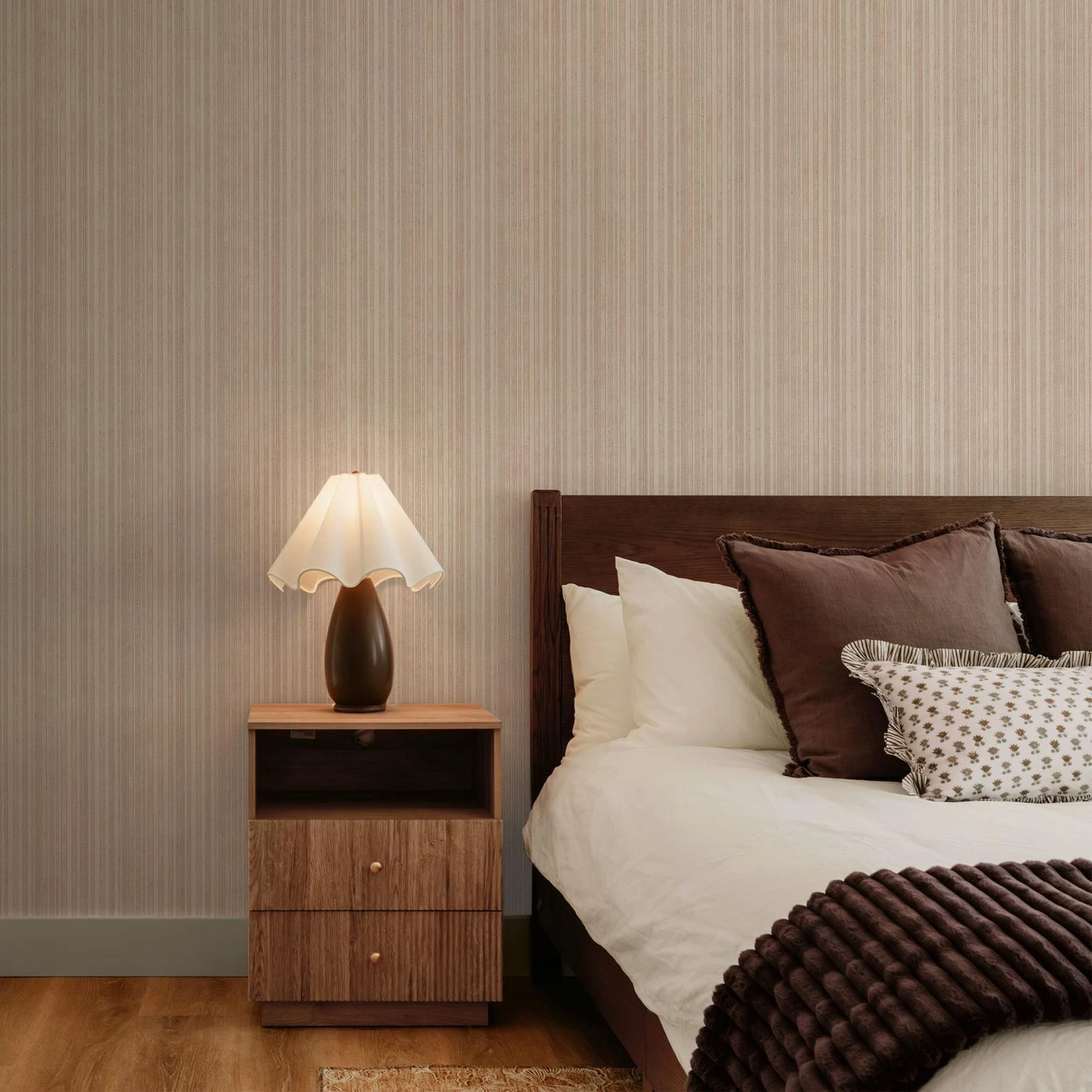 Marina Rose Wallpaper - 145714_ROOMSET_MARINA_ROSE_01.jpg