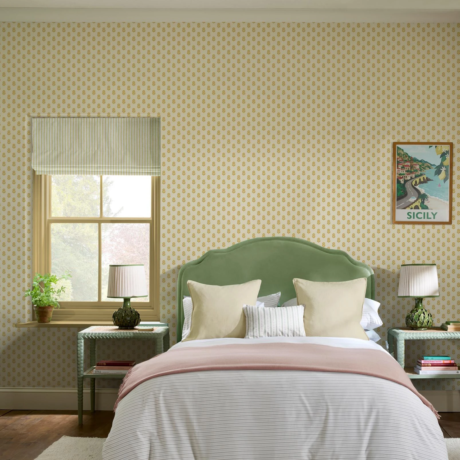 Joules Woodblock Floral Cream & Yellow Wallpaper - 145377_ROOMSET_WOODBLOCK FLORAL_01.jpg