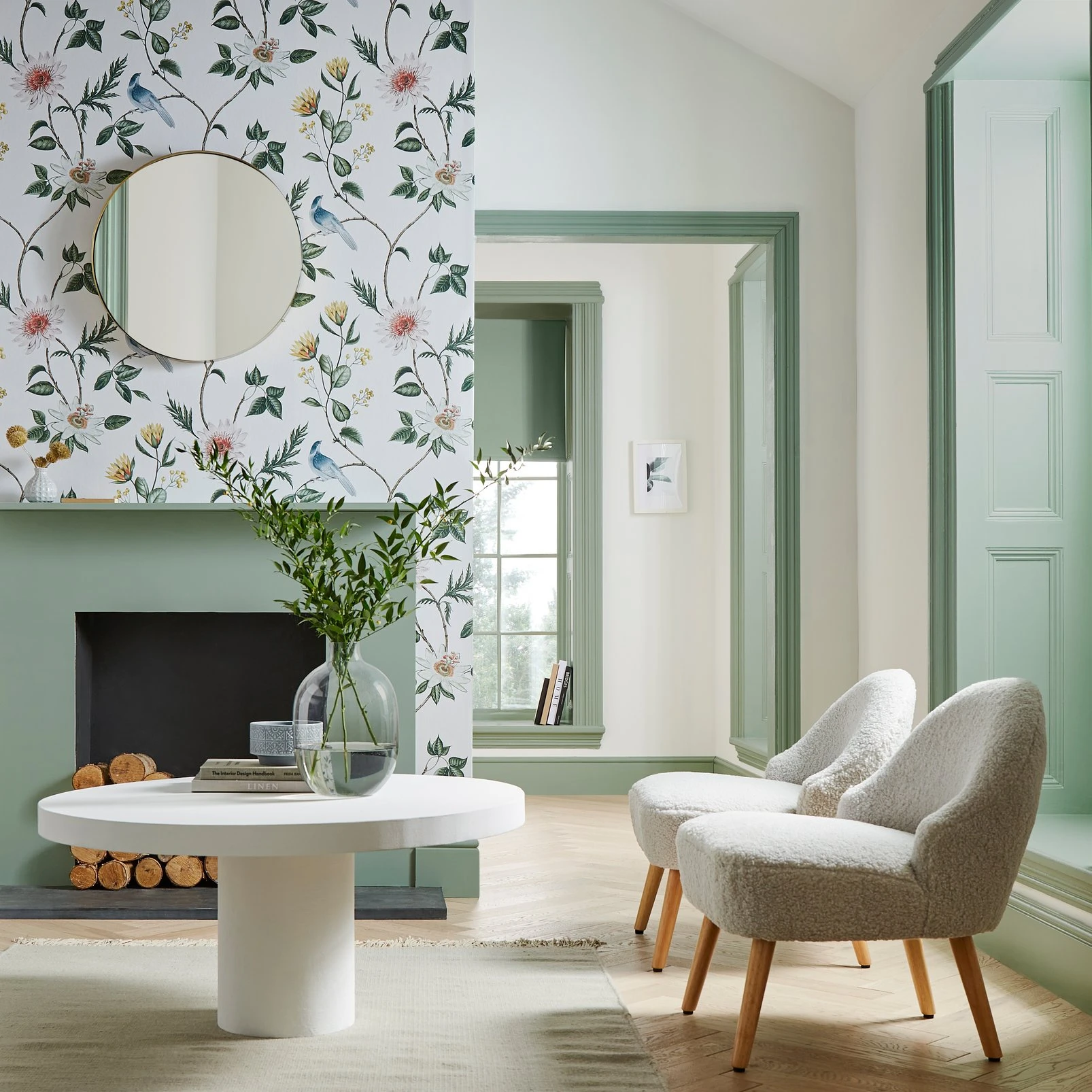 Nuit Lush Wallpaper - 115048_ROOMSET_NUIT LUSH_02.jpg