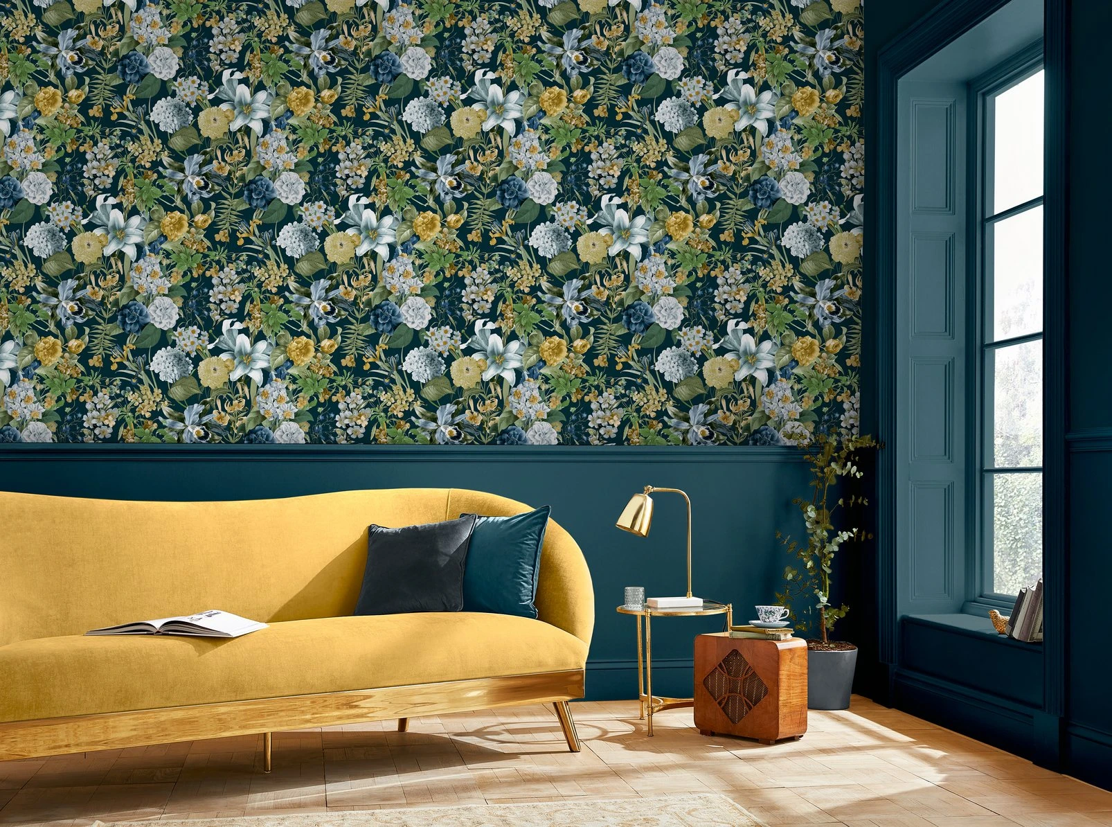 Glasshouse Flora Wallpaper - 111731_ROOMSET_GLASSHOUSE FLORA_02.jpg