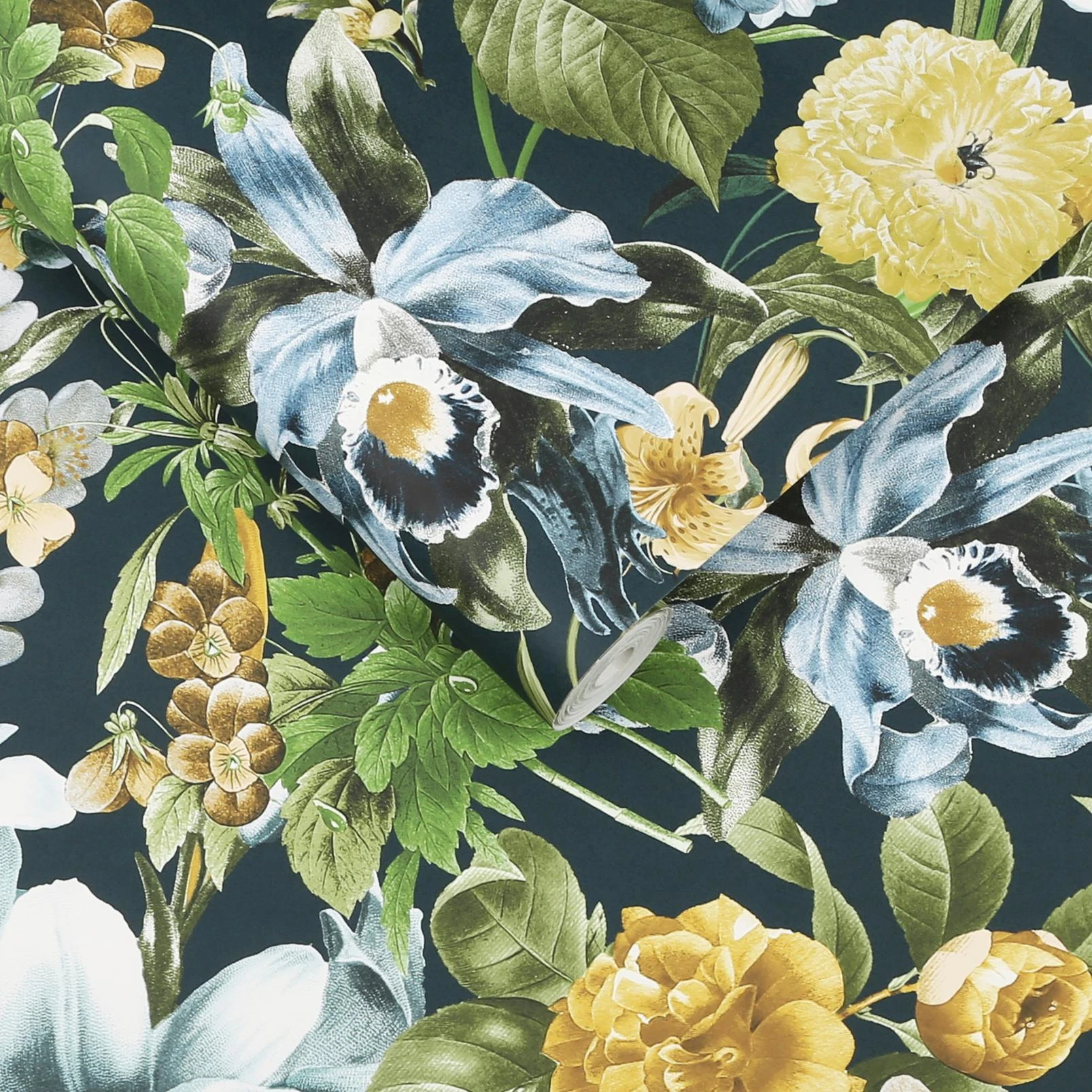 Glasshouse Flora Wallpaper - 111731_ROLLSHOT_GLASSHOUSE FLORA_01.jpg