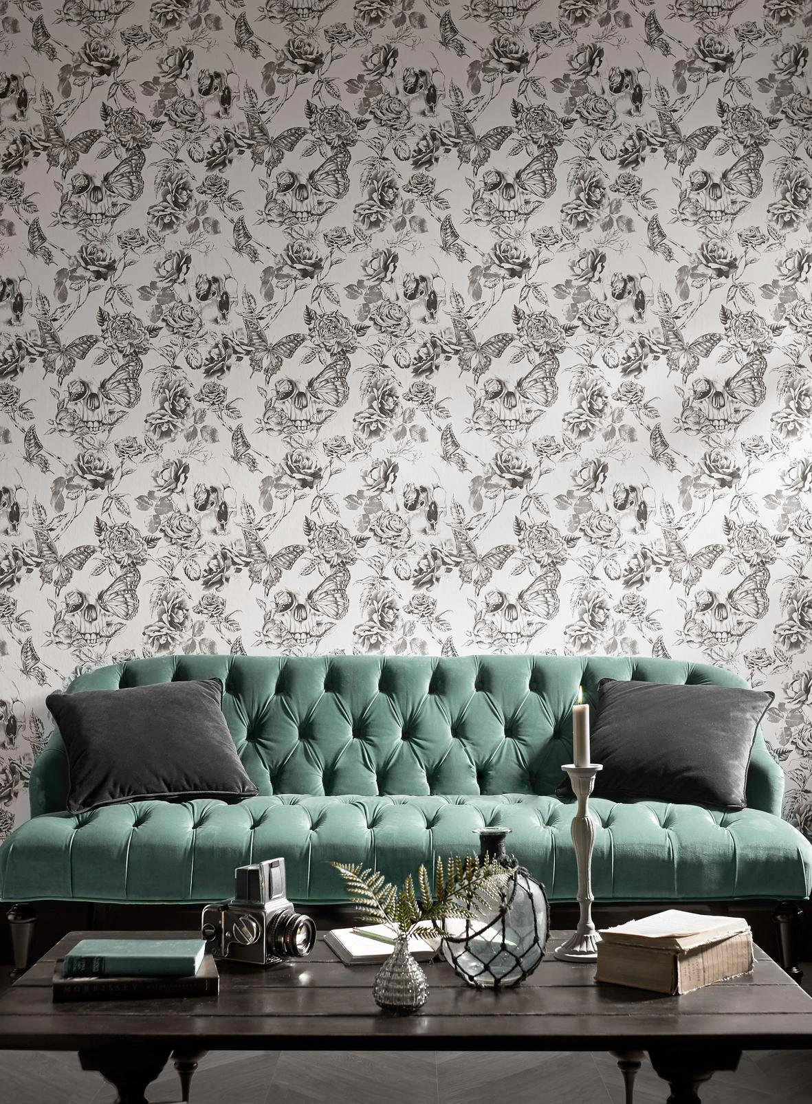 Skull Roses Wallpaper - 104560_ROOMSET_01.jpg