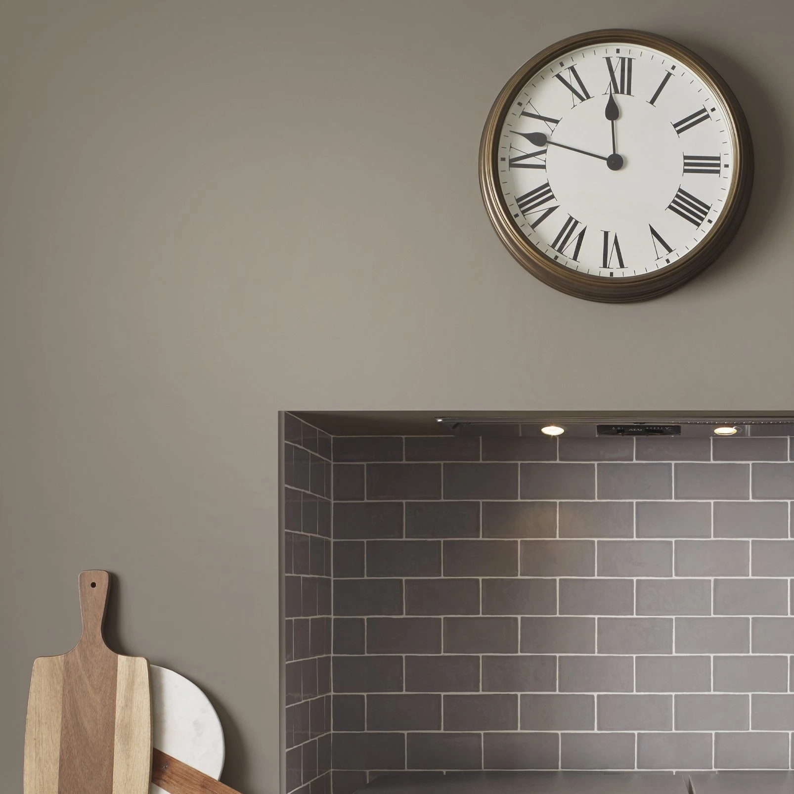 Laura Ashley Dark Dove Grey Paint - 113669_ROOMSET_01.jpg
