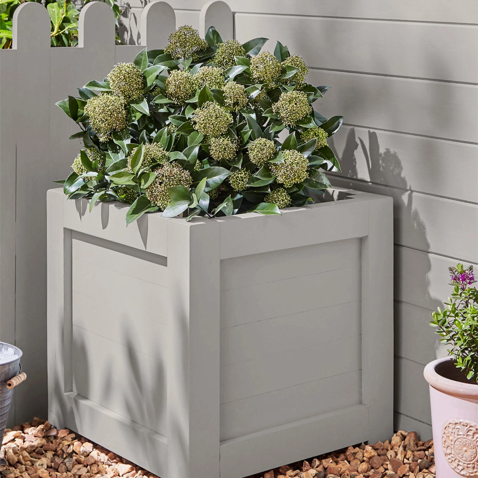 Laura Ashley Dark Dove Grey Paint - 113669_ROOMSET_02.jpg