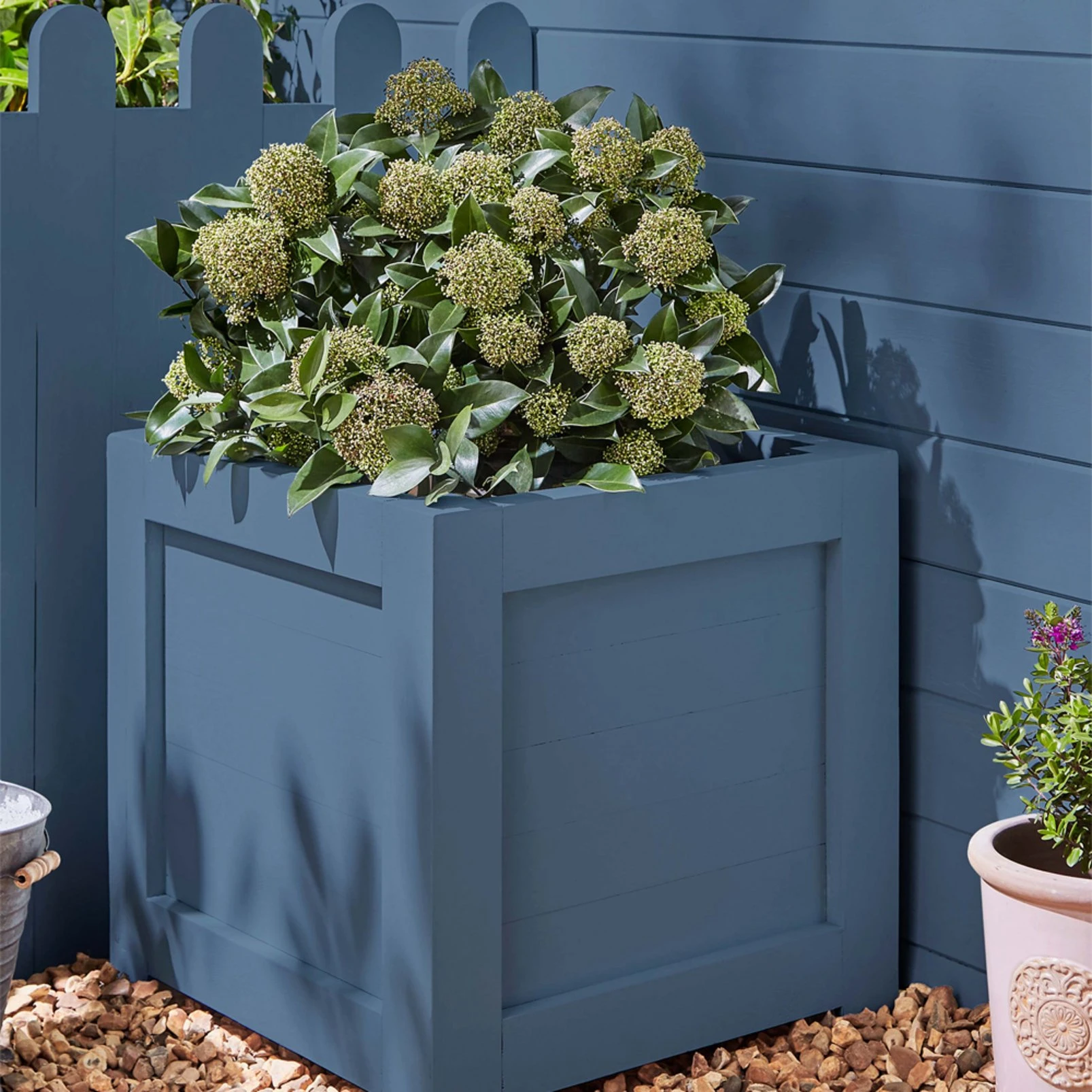 Laura Ashley Dark Seaspray Paint - 113704_ROOMSET_02.jpg