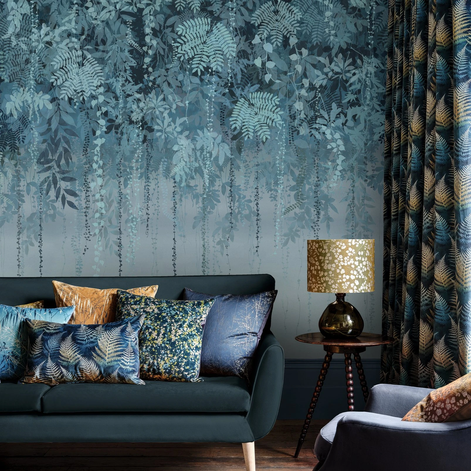 Enchanted Vale Midnight Bespoke Mural by Clarissa Hulse - 120412_ROOMSET_02.jpg