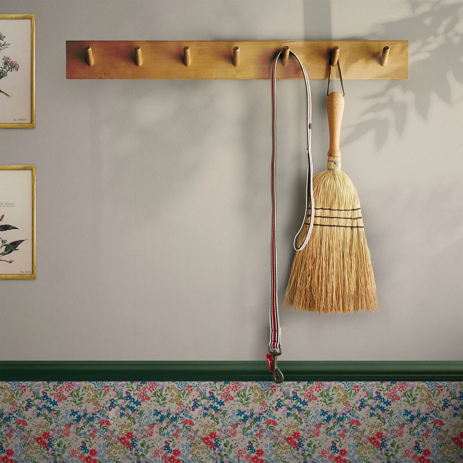 Joules Plain Cream Wallpaper - 120886_ROOMSET_01.jpg